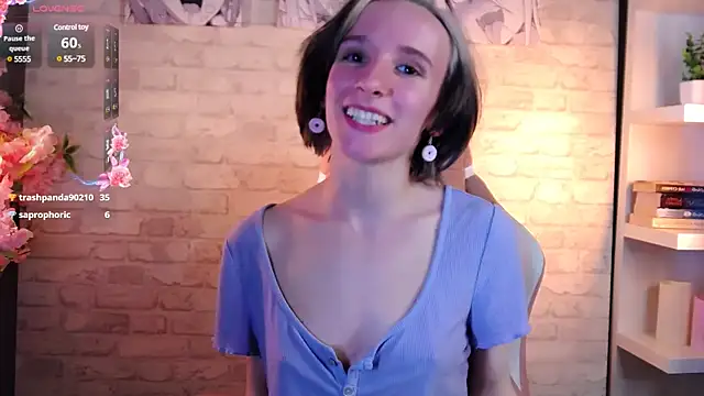 Snapshot of Violet_Veliya chatting on 15, 3, 2025 Violet Veliya online show from 15, 3, 2025