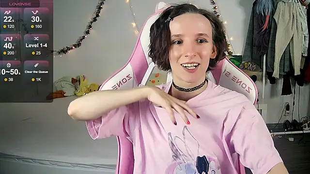 Snapshot of Violet_Veliya chatting on 31, 10, 2025 Violet Veliya online show from 31, 10, 2025