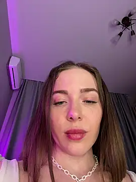 Snapshot of -SweetDi- chatting on 22, 2, 2025 -SweetDi- online show from 22, 2, 2025