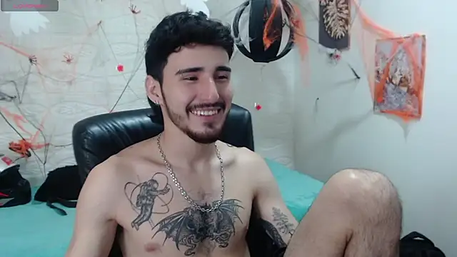 Snapshot of DmitriSanders chatting on 3, 12, 2024 DmitriSanders online show from 3, 12, 2024