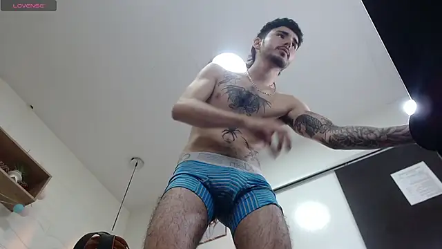 Snapshot of DmitriSanders chatting on 9, 1, 2025 DmitriSanders online show from 9, 1, 2025