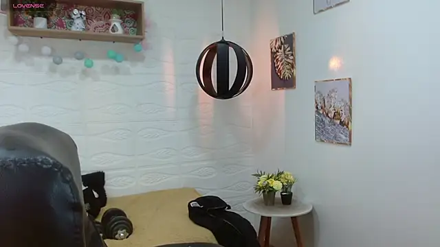 Snapshot of DmitriSanders chatting on 6, 3, 2025 DmitriSanders online show from 6, 3, 2025