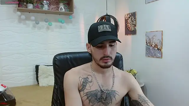 Snapshot of DmitriSanders chatting on 6, 3, 2025 DmitriSanders online show from 6, 3, 2025