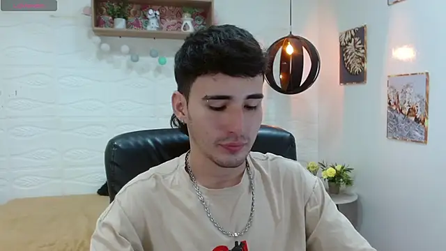 Snapshot of DmitriSanders chatting on 13, 3, 2025 DmitriSanders online show from 13, 3, 2025