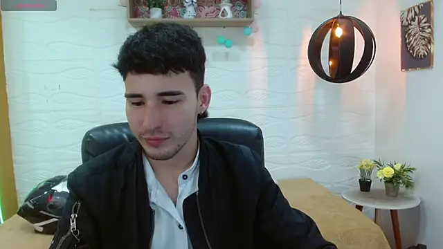 Snapshot of DmitriSanders chatting on 14, 3, 2025 DmitriSanders online show from 14, 3, 2025