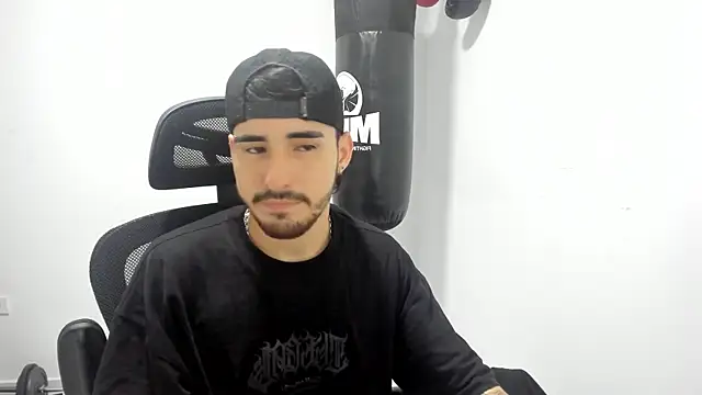 Snapshot of DmitriSanders chatting on 9, 9, 2025 DmitriSanders online show from 9, 9, 2025