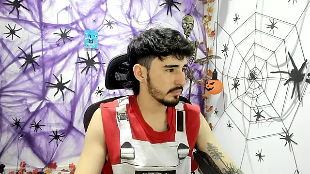 Snapshot of DmitriSanders chatting on 7, 11, 2025 DmitriSanders online show from 7, 11, 2025