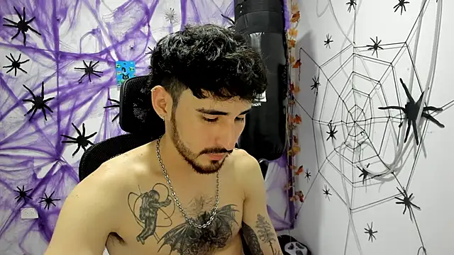 Snapshot of DmitriSanders chatting on 7, 1, 2026 DmitriSanders online show from 7, 1, 2026