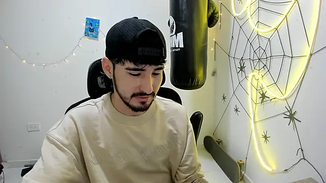 Snapshot of DmitriSanders chatting on 12, 1, 2026 DmitriSanders online show from 12, 1, 2026