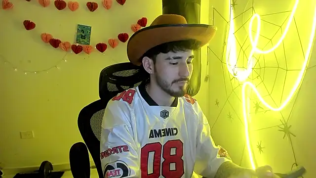 Snapshot of DmitriSanders chatting on 2, 2, 2026 DmitriSanders online show from 2, 2, 2026