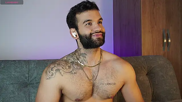 Snapshot of MarkHazze chatting on 3, 11, 2025 MarkHazze online show from 3, 11, 2025