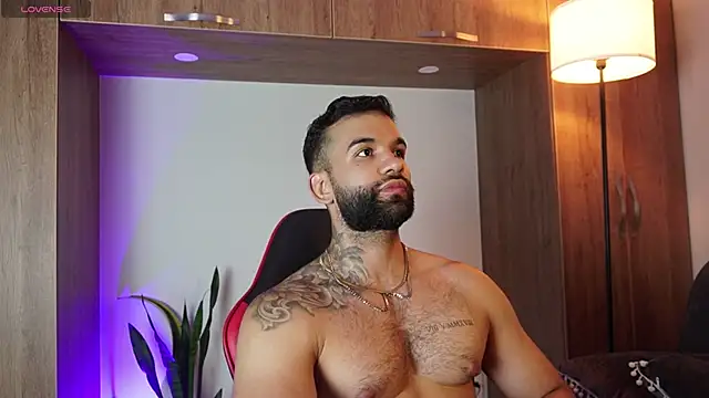 Snapshot of MarkHazze chatting on 10, 11, 2025 MarkHazze online show from 10, 11, 2025