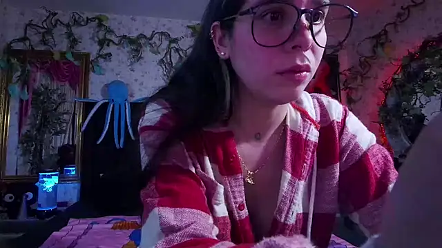 Elizabeth77  online show from 10, 3, 2025