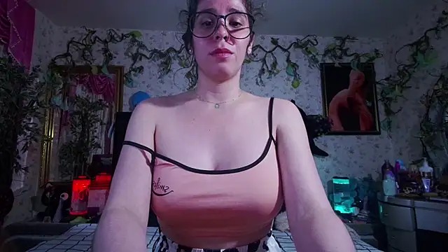 Elizabeth77  online show from 20, 9, 2025