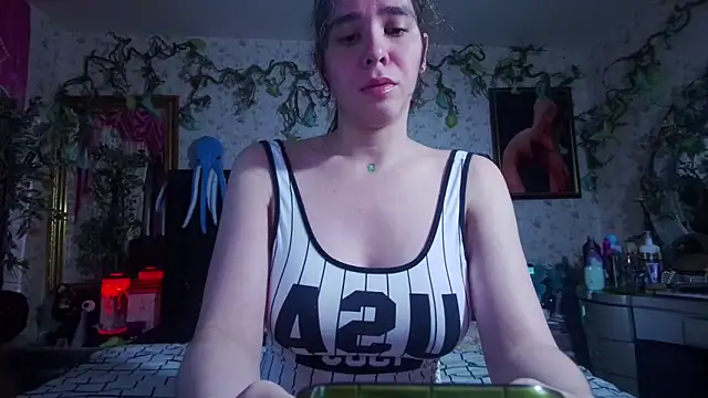 Elizabeth77  online show from 23, 9, 2025