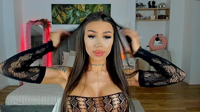 Fancy Jenn online show from 6, 10, 2025