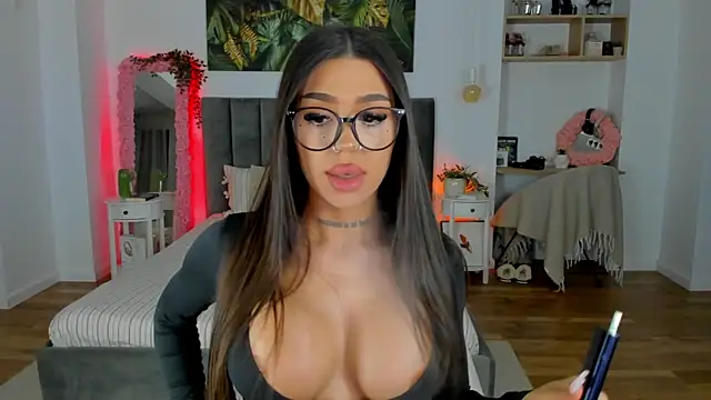 Fancy Jenn online show from 17, 11, 2025