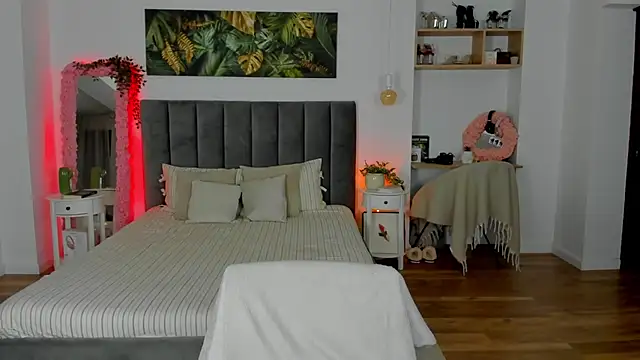 Fancy Jenn online show from 21, 11, 2025