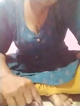 Snapshot of Tamilpriya46 chatting on 17, 1, 2025 Tamilpriya46 online show from 17, 1, 2025