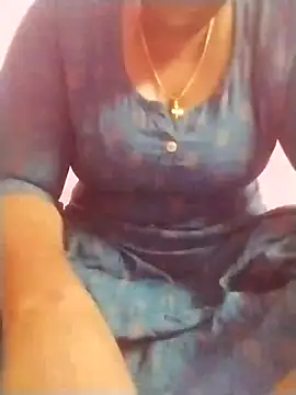 Snapshot of Tamilpriya46 chatting on 2, 2, 2025 Tamilpriya46 online show from 2, 2, 2025