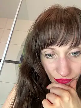 Snapshot of victoirenextdoor chatting on 6, 2, 2025 victoirenextdoor online show from 6, 2, 2025