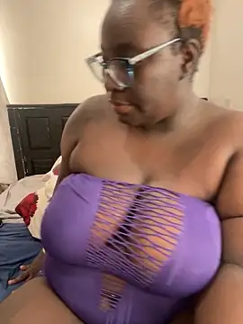 Snapshot of Toomuch_Squirt chatting on 5, 2, 2026 Toomuch Squirt online show from 5, 2, 2026