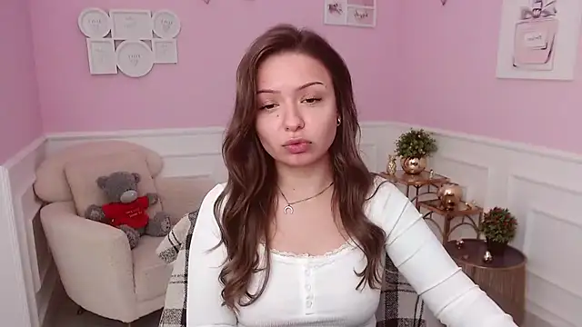 Snapshot of LucySkilar chatting on 10, 7, 2026 LucySkilar online show from 10, 7, 2026