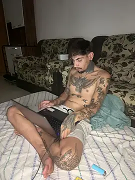 Snapshot of PitbullDiablo1 chatting on 13, 2, 2025 PitbullDiablo1 online show from 13, 2, 2025