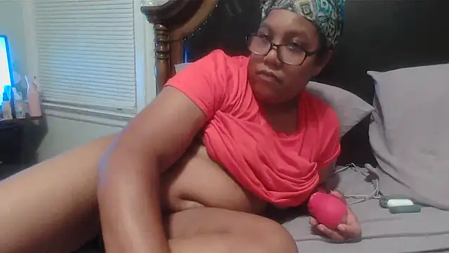 ebonyred online show from 7, 10, 2025