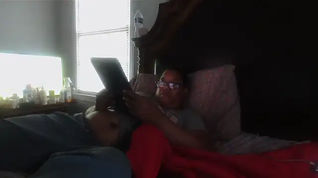 ebonyred online show from 5, 4, 2026