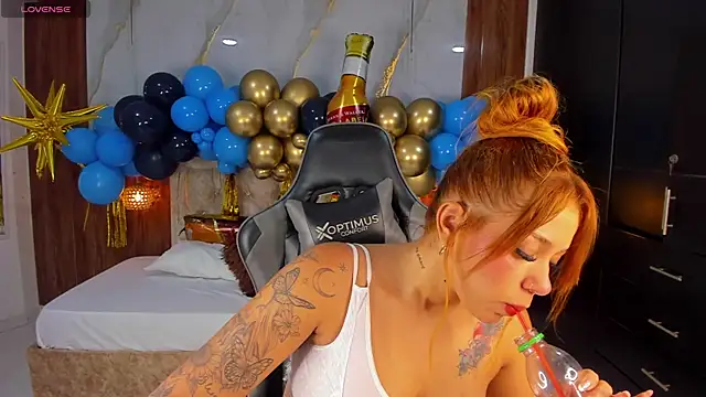 Snapshot of mia_18v chatting on 3, 10, 2025 mia 18v online show from 3, 10, 2025