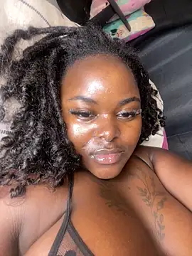 Honeycoco0211 online show from 27, 2, 2025