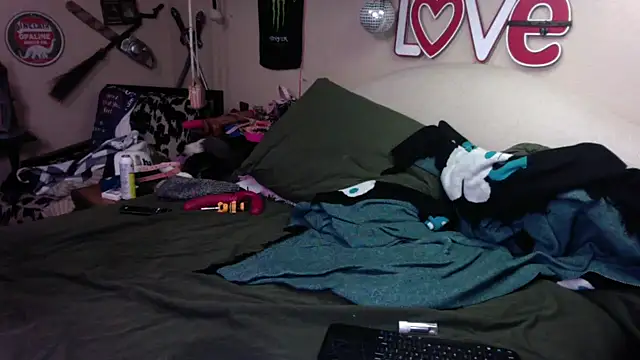 Blakelytgirl online show from 22, 1, 2025