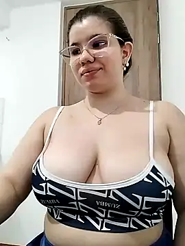 Danzel1105 online show from 5, 2, 2025