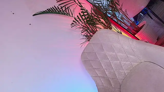 Dalila Thoms online show from 28, 11, 2025