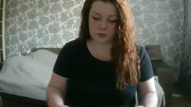 Snapshot of Sabrina_Poison chatting on 5, 5, 2026 Sabrina Poison online show from 5, 5, 2026