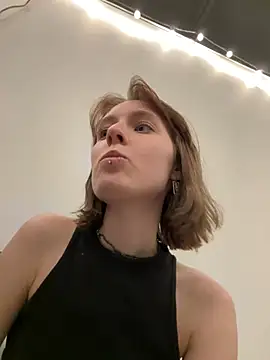 Snapshot of Crayzy_Luv chatting on 24, 12, 2024 Crayzy Luv online show from 24, 12, 2024