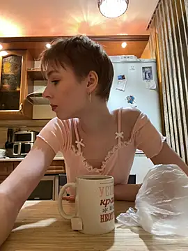 Snapshot of Crayzy_Luv chatting on 13, 3, 2025 Crayzy Luv online show from 13, 3, 2025