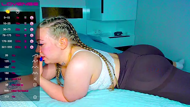 kitti kaattt online show from 14, 10, 2025