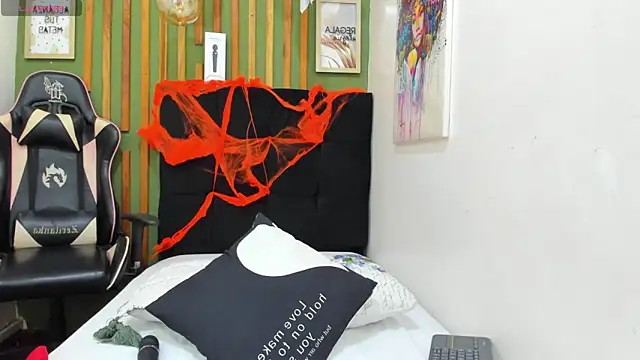 AichaBrown online show from 10, 10, 2025