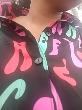 Snapshot of Dominik_girl chatting on 20, 10, 2025 Dominik girl online show from 20, 10, 2025