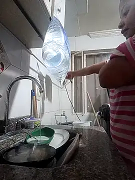 Dominik girl online show from 9, 4, 2026