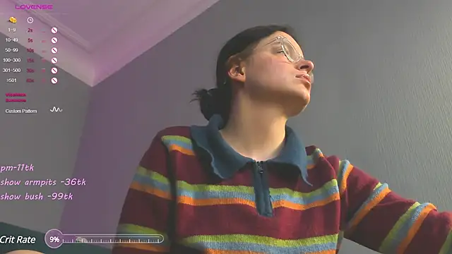 Snapshot of reb_luvng chatting on 28, 12, 2024 reb luvng online show from 28, 12, 2024