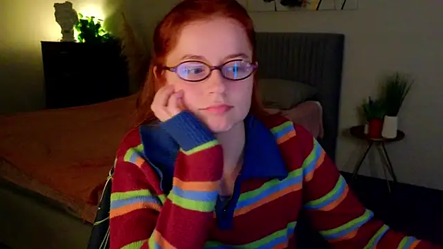 Snapshot of reb_luvng chatting on 22, 10, 2025 reb luvng online show from 22, 10, 2025