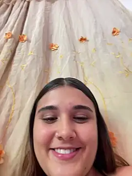 Snapshot of Magic-Smilee chatting on 6, 1, 2025 Magic-Smilee online show from 6, 1, 2025