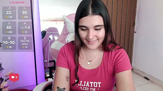 Snapshot of Magic-Smilee chatting on 5, 2, 2025 Magic-Smilee online show from 5, 2, 2025