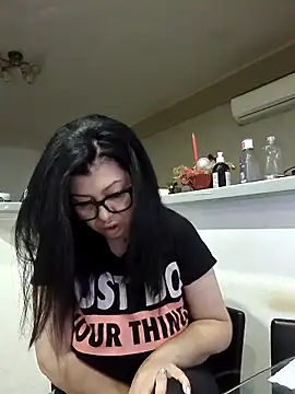 Milf Abigail online show from 13, 11, 2025