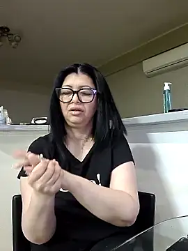Snapshot of Milf_Abigail chatting on 28, 4, 2026 Milf Abigail online show from 28, 4, 2026