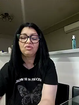 Snapshot of Milf_Abigail chatting on 26, 5, 2026 Milf Abigail online show from 26, 5, 2026