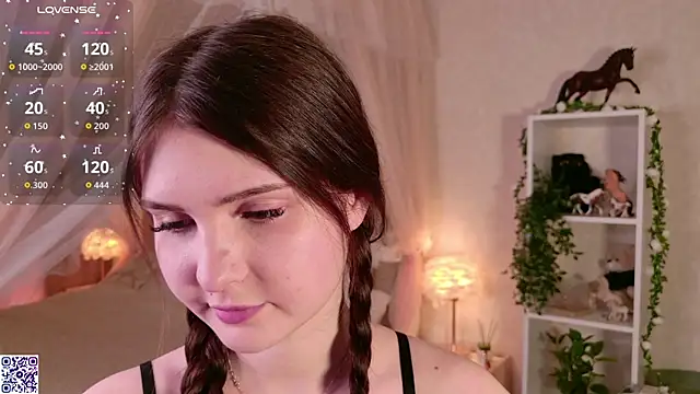 Snapshot of LeraKit chatting on 4, 12, 2025 LeraKit online show from 4, 12, 2025